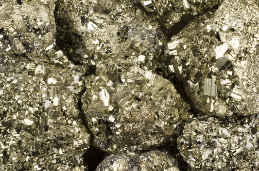 Fantasia Materials: 10 cts of Deep Amethyst Professional Sawn Facet Rough - 10-15 cts/pc- Raw Natural Crystals for Faceting, Cabbing, Cutting, Lapidary, Polishing, Wire Wrapping, Wicca & Reiki Healing