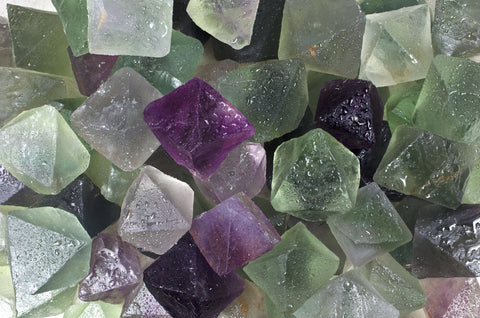 Fantasia Materials: 10 cts of Deep Amethyst Professional Sawn Facet Rough - 10-15 cts/pc- Raw Natural Crystals for Faceting, Cabbing, Cutting, Lapidary, Polishing, Wire Wrapping, Wicca & Reiki Healing